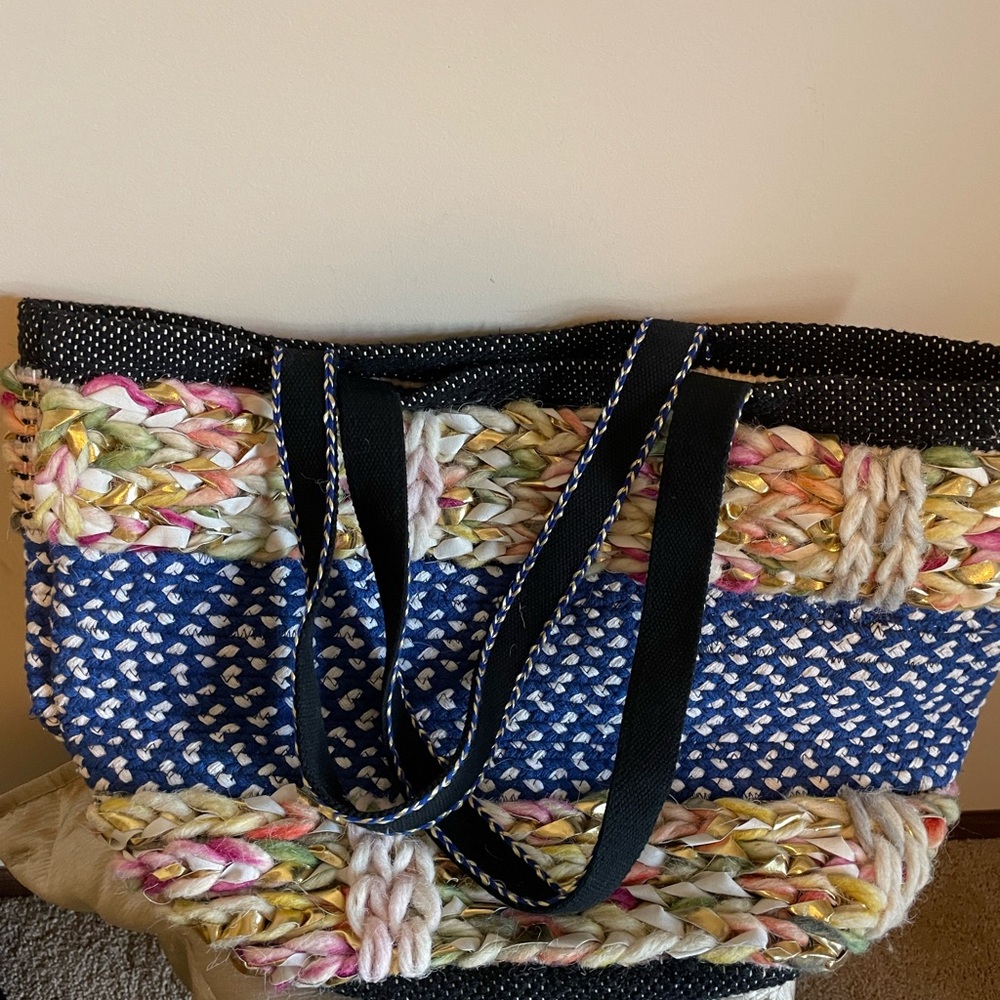 Colorful Woven Tote Bag
Pananche